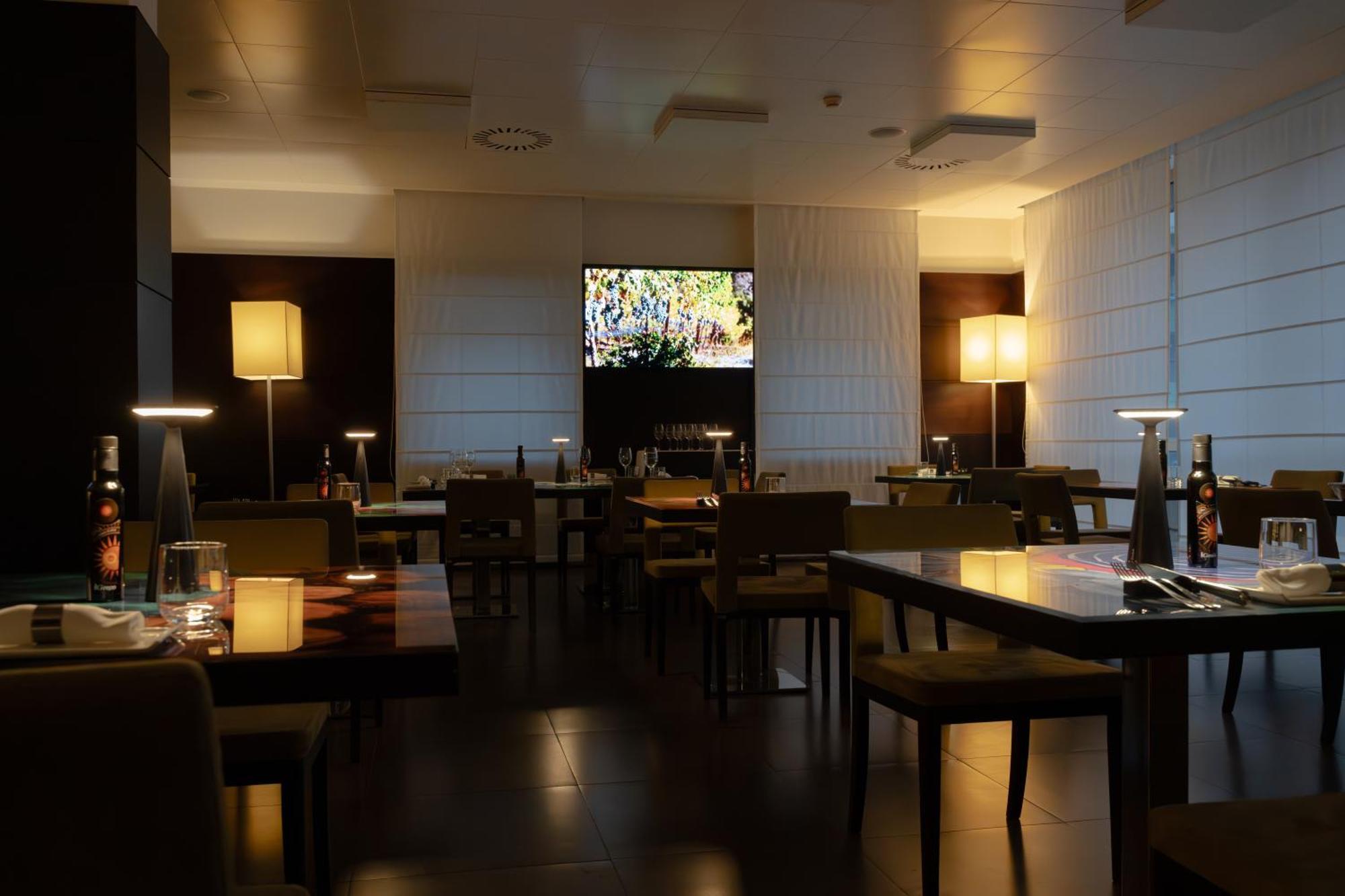 Ariha Hotel โกเซนซา ภายนอก รูปภาพ